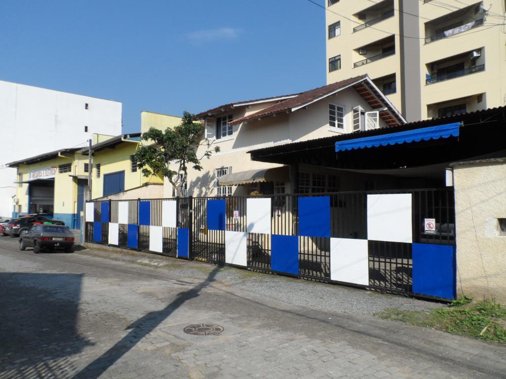 Austria Hostel & Pousada Blumenau Exterior foto